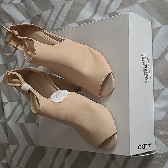 Aldo Rienia Booties - Picture 2 of 7